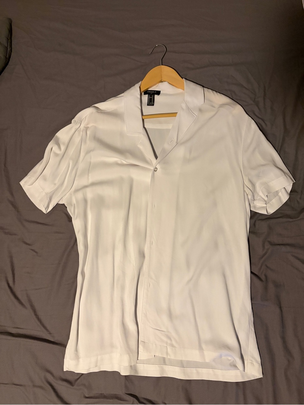 Forever 21 Men's White Short-Sleeve Button Down Shirt
